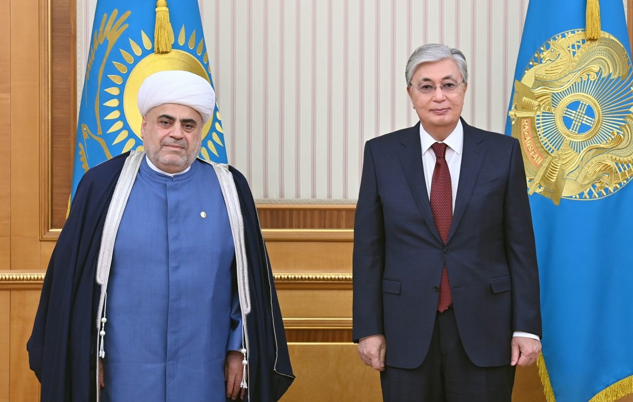 Глава государства принял председателя Управления мусульман Кавказа шейх-уль-ислама Аллахшукюра Пашазаде 